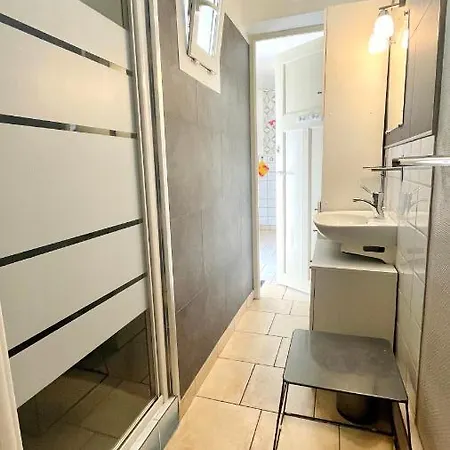 A Quelques Pas De La Avec Jardin Daire *